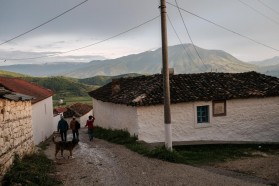 ‘Blue Heart’ screenings in the Vjosa valley started in the village of Kut – one of the main sites of the film - on May 7.
